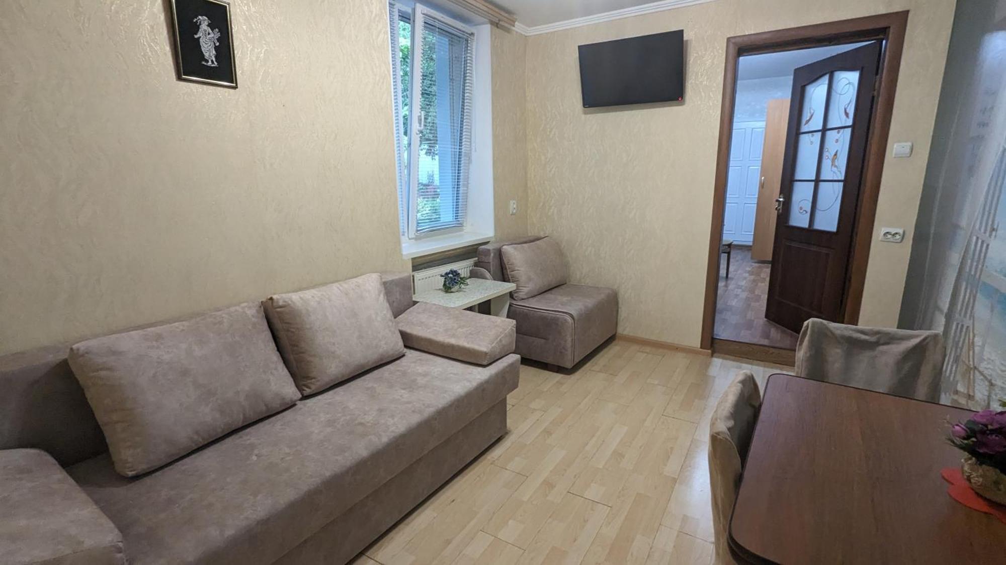 Таунхаус Біля Жд Вокзала Vinnytsia Extérieur photo